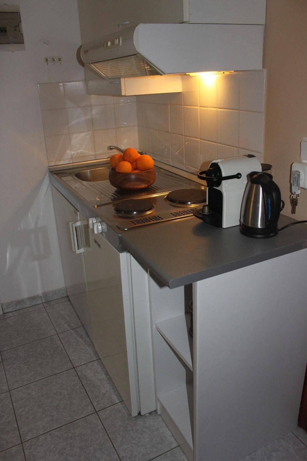 123 Armonia Studios Loutra Aidhipsou Exteriör bild
